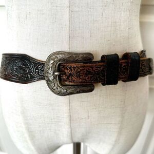 Leegin brown leather silver buckle belt